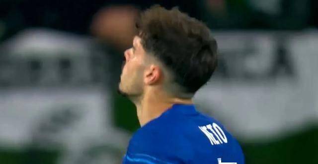 爱游戏体育网站-贝蒂斯主场惨败，降级危机愈发严重(贝蒂斯高层 球队未与皇马展开球员转会谈判)