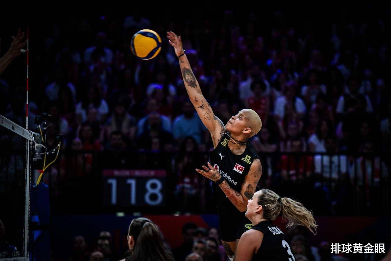 意大利再胜再次领跑小组积分的简单介绍 意大利再胜再次领跑小组积分的简单介绍