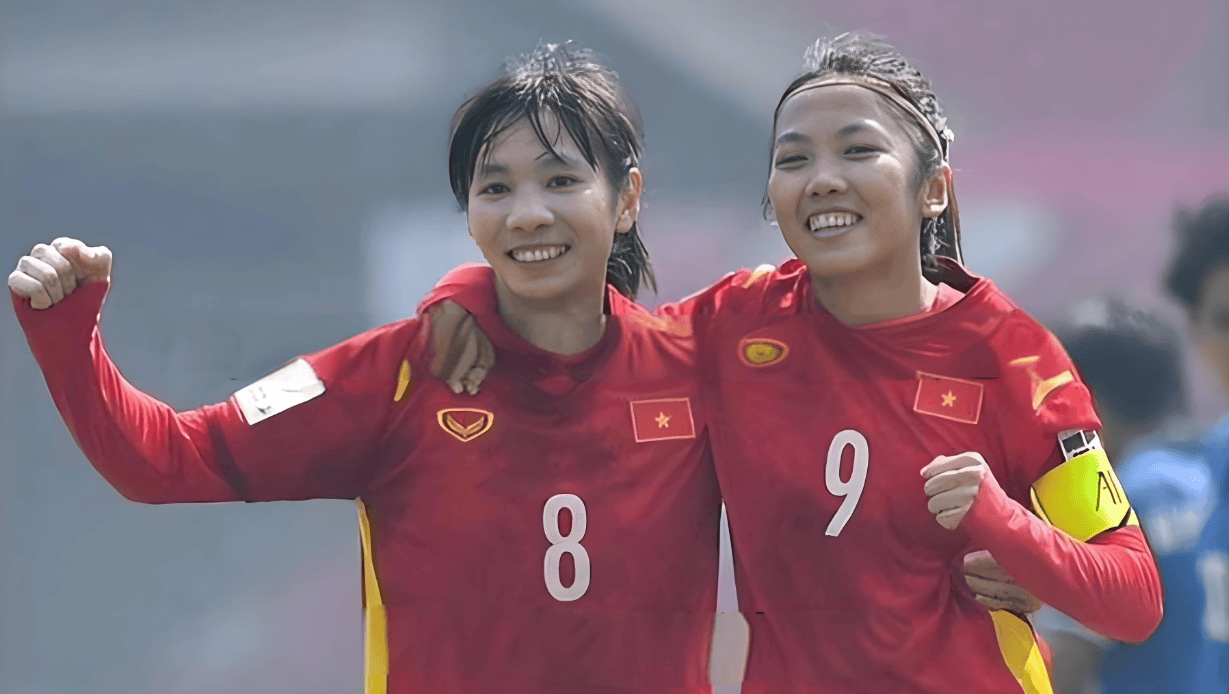 包含心怀梦想:女足赛场上每个人都是英雄的词条 包含心怀梦想:女足赛场上每个人都是英雄的词条