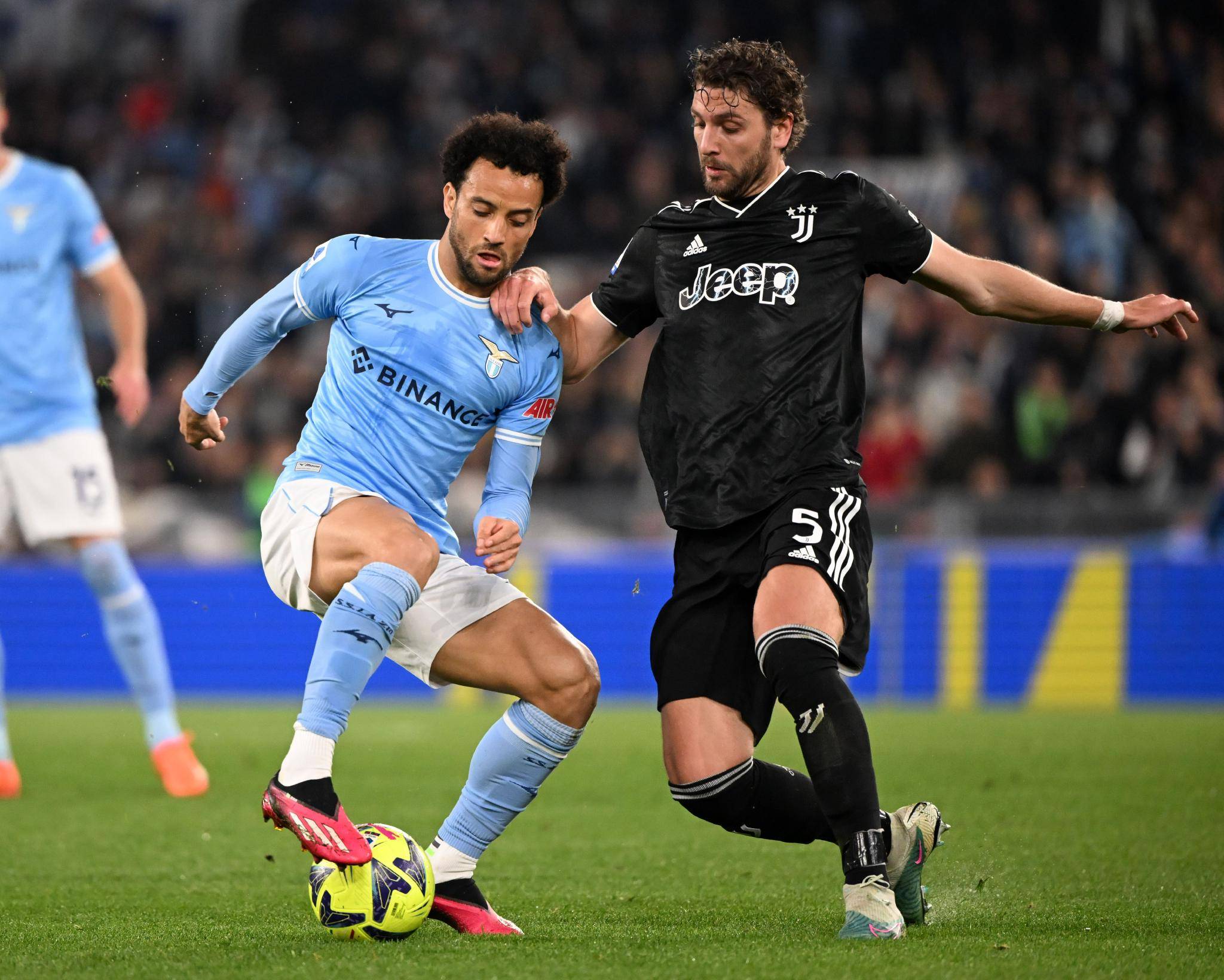 联赛赛场热潮不断,球队士气高涨!的简单介绍 联赛赛场热潮不断,球队士气高涨!的简单介绍