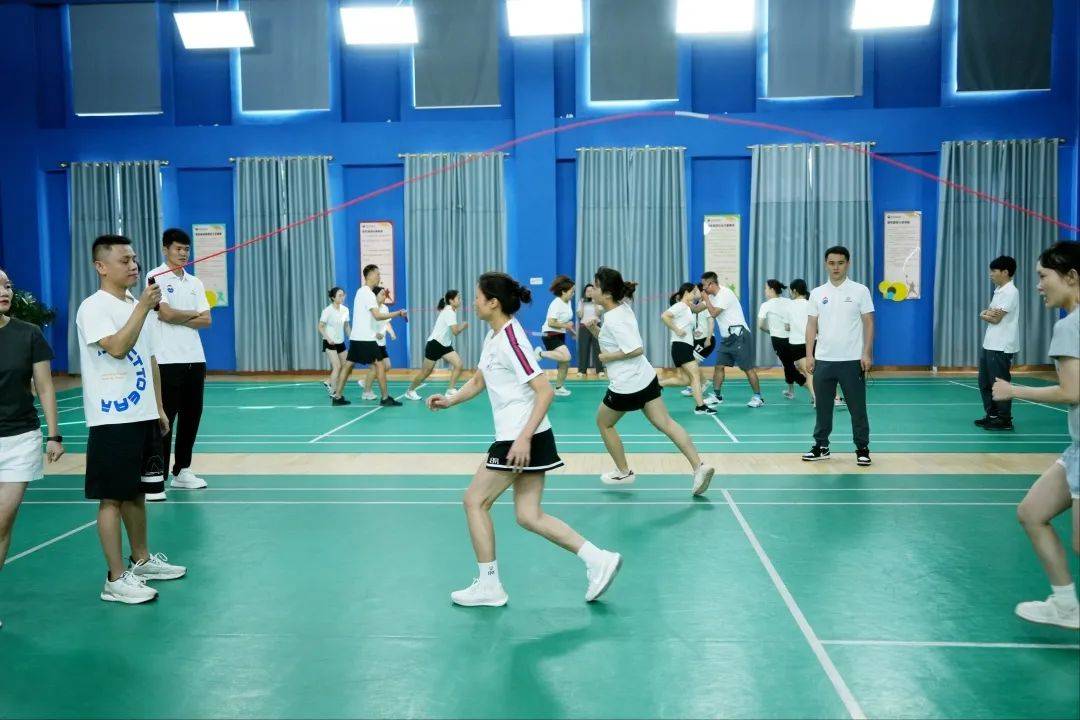 心有灵犀!球员们在比赛中互相呼应配合无间的简单介绍 心有灵犀!球员们在比赛中互相呼应配合无间的简单介绍