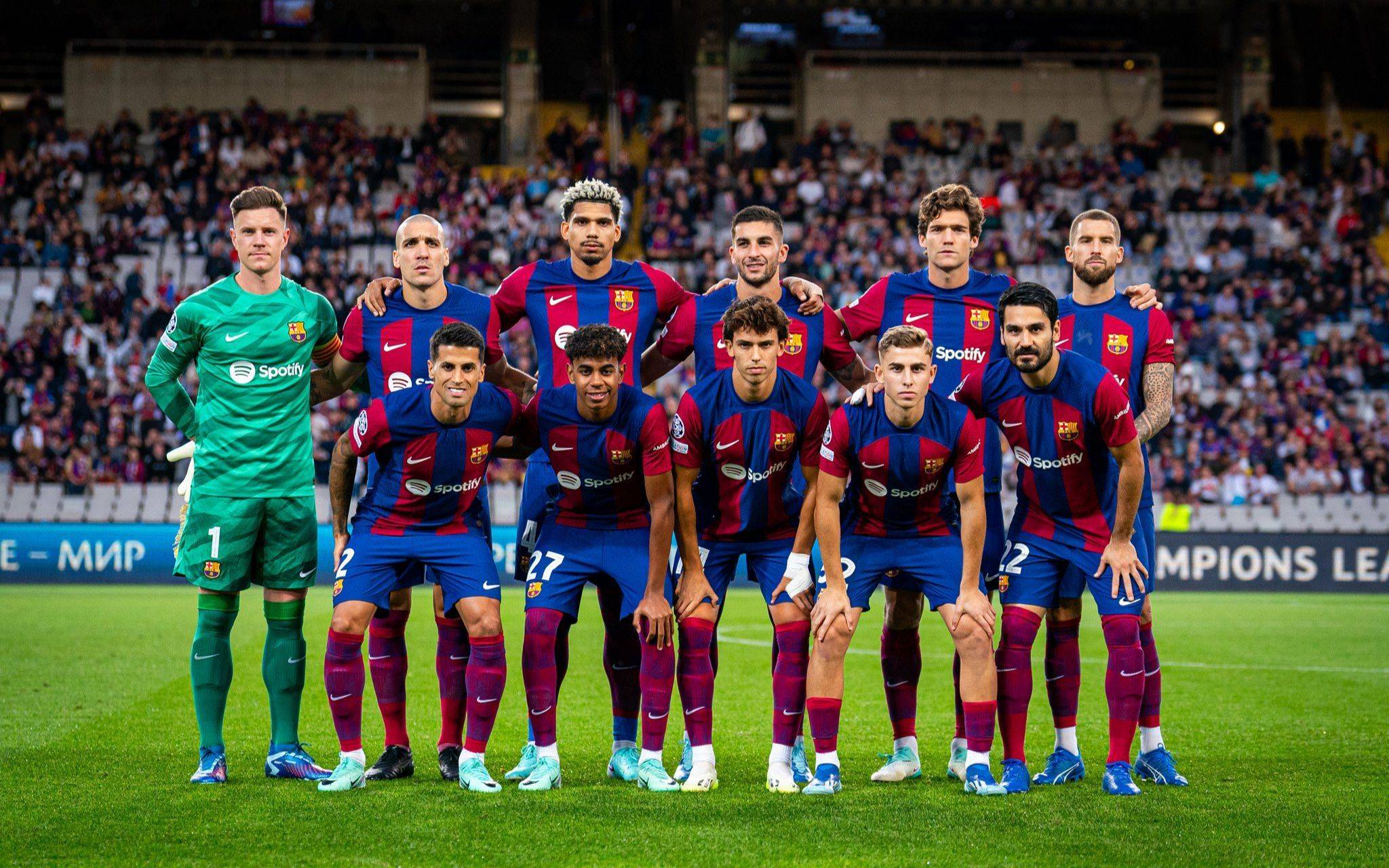 强强对决:欧洲顶级球队厮杀激烈 强强对决:欧洲顶级球队厮杀激烈