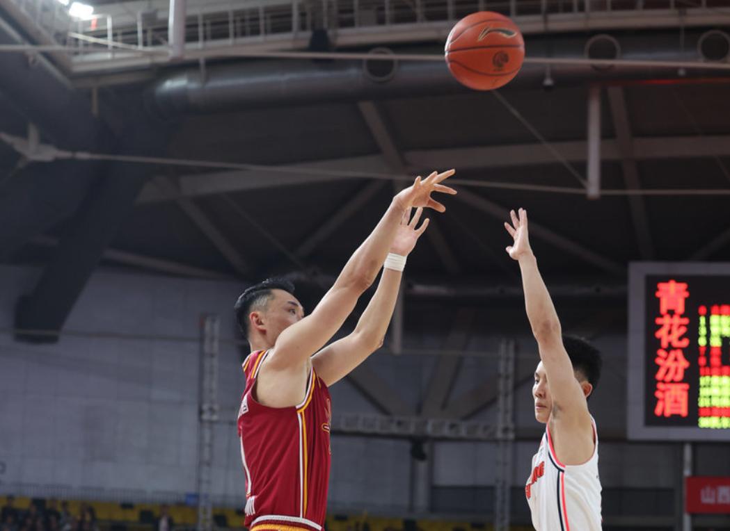 爱游戏官方登录入口-包含临危不乱关键时刻担当，成为球队最可靠一员的词条