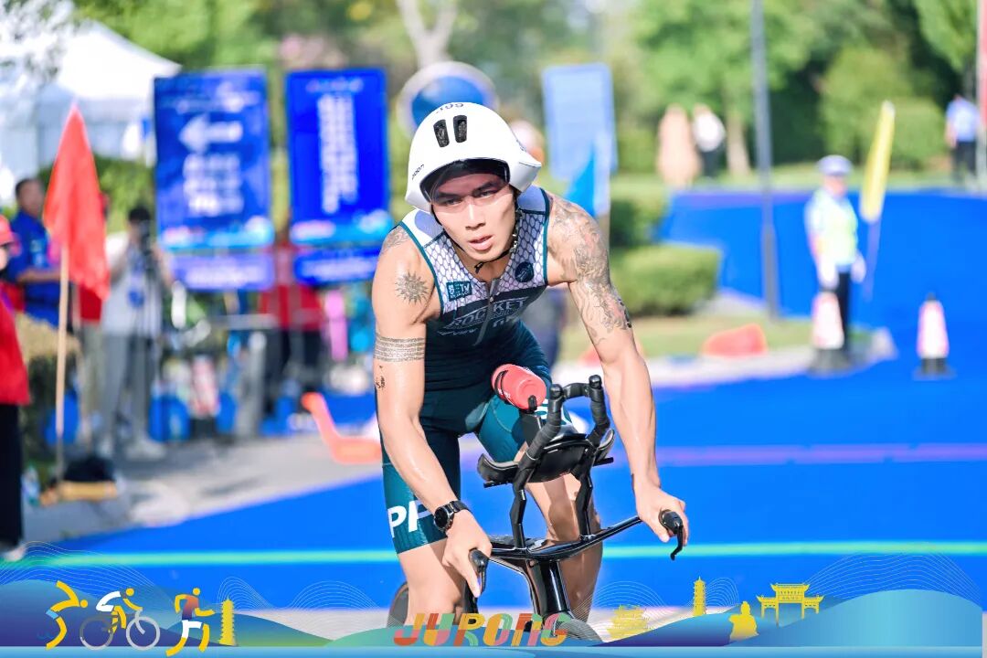 关于坚韧不拔!参赛选手排除万难夺冠的信息 关于坚韧不拔!参赛选手排除万难夺冠的信息