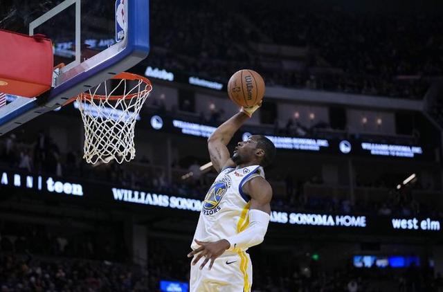 勇士队双塔表现出色,火热攻守皆有亮点的简单介绍 勇士队双塔表现出色,火热攻守皆有亮点的简单介绍