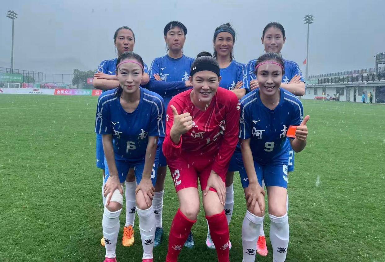 河南队在比赛中展现出团队合作的默契 河南队在比赛中展现出团队合作的默契